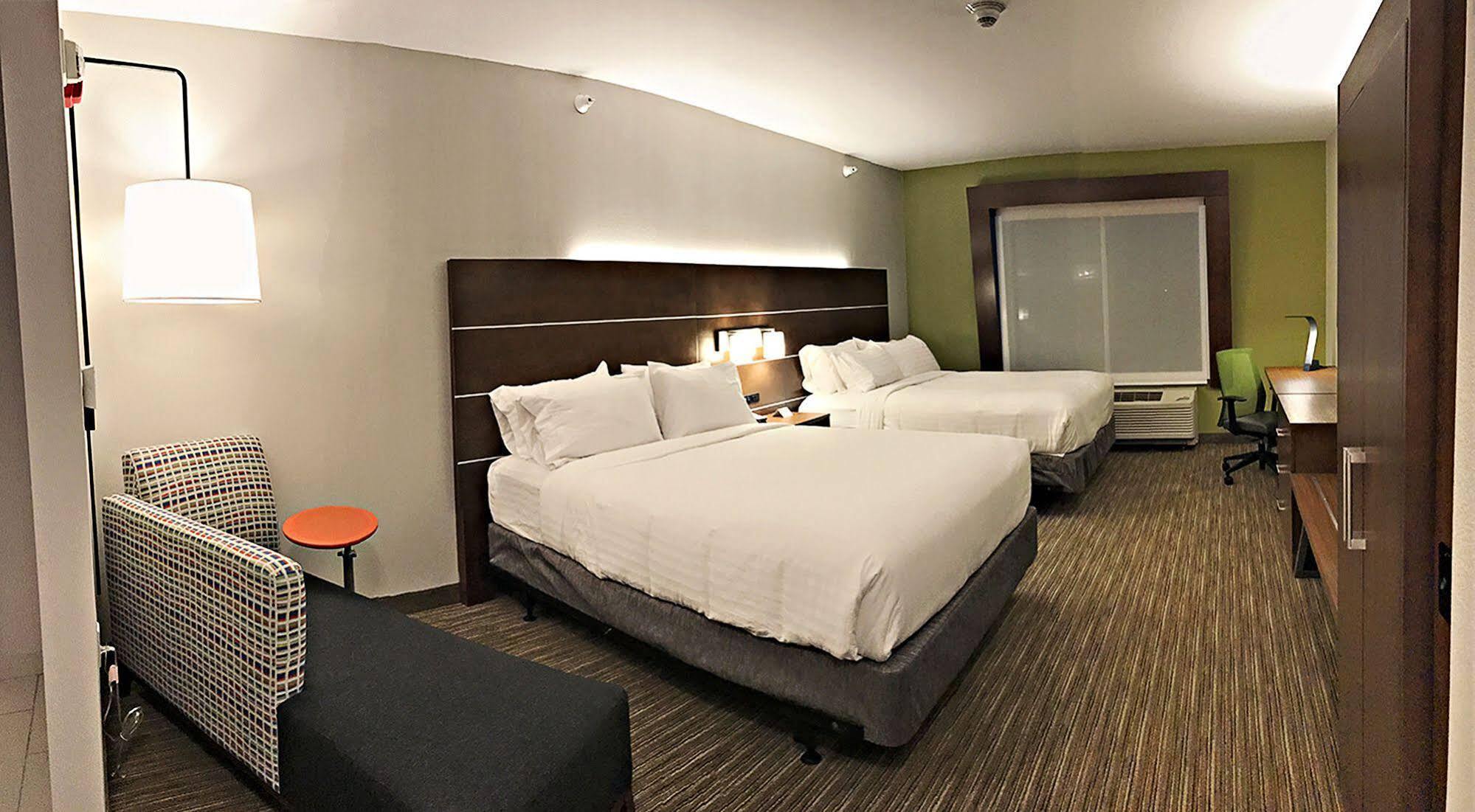 Holiday Inn Express & Suites - Rantoul By Ihg Екстер'єр фото